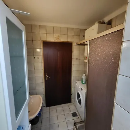 アパート Monteurwohnung Fuer7-8 Personen *